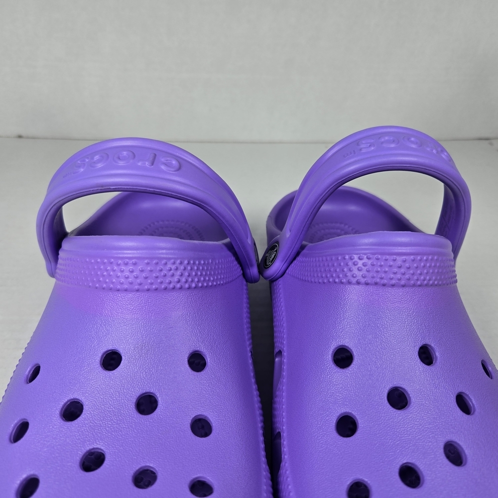 Crocs Kids Purple Classic Clog Slip-ons - Size J5 Big Girl 5 - Picture 8 of 8